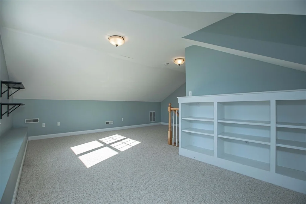 3 bed, 2 bath apartment for rent at 8 Summer Hill Circle Unit 8, Arlington — photo 34 of 41
