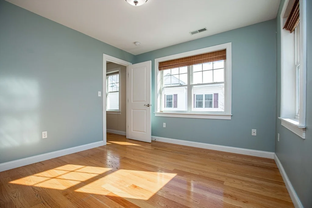 3 bed, 2 bath apartment for rent at 8 Summer Hill Circle Unit 8, Arlington — photo 29 of 41