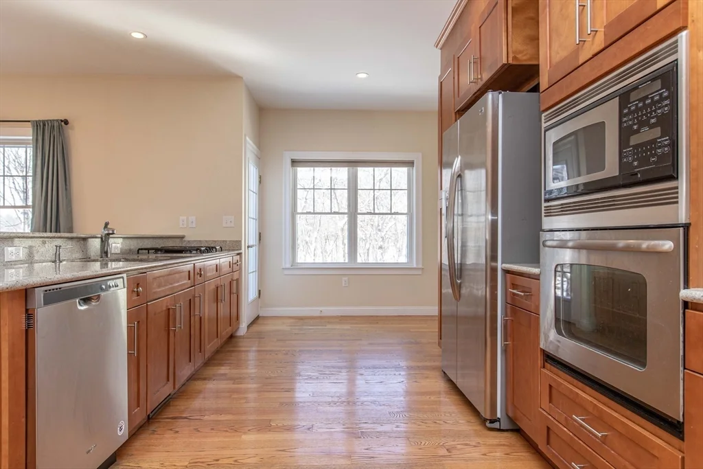 3 bed, 2 bath apartment for rent at 8 Summer Hill Circle Unit 8, Arlington — photo 9 of 41