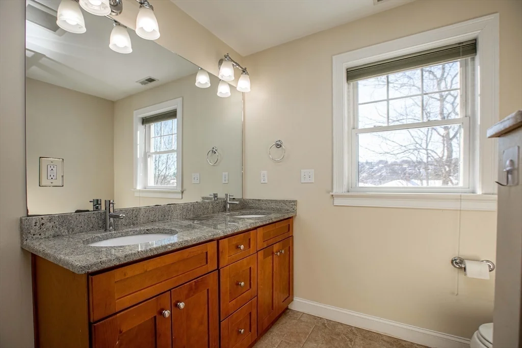 3 bed, 2 bath apartment for rent at 8 Summer Hill Circle Unit 8, Arlington — photo 19 of 41