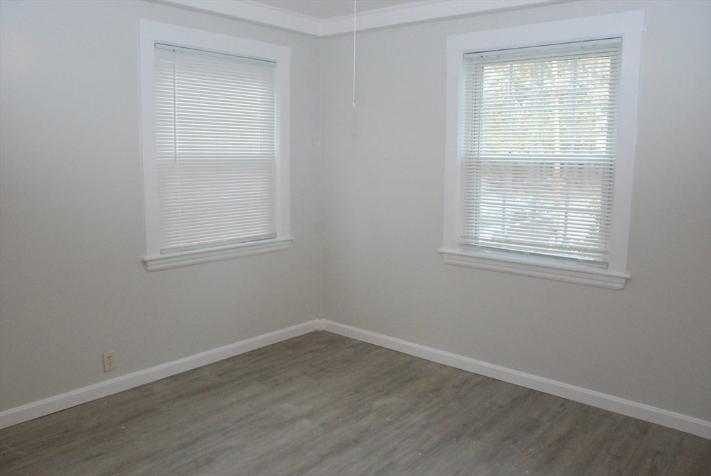 3 bed, 2 bath apartment for rent at 8 Sunset Rd, Wayland — photo 8 of 18