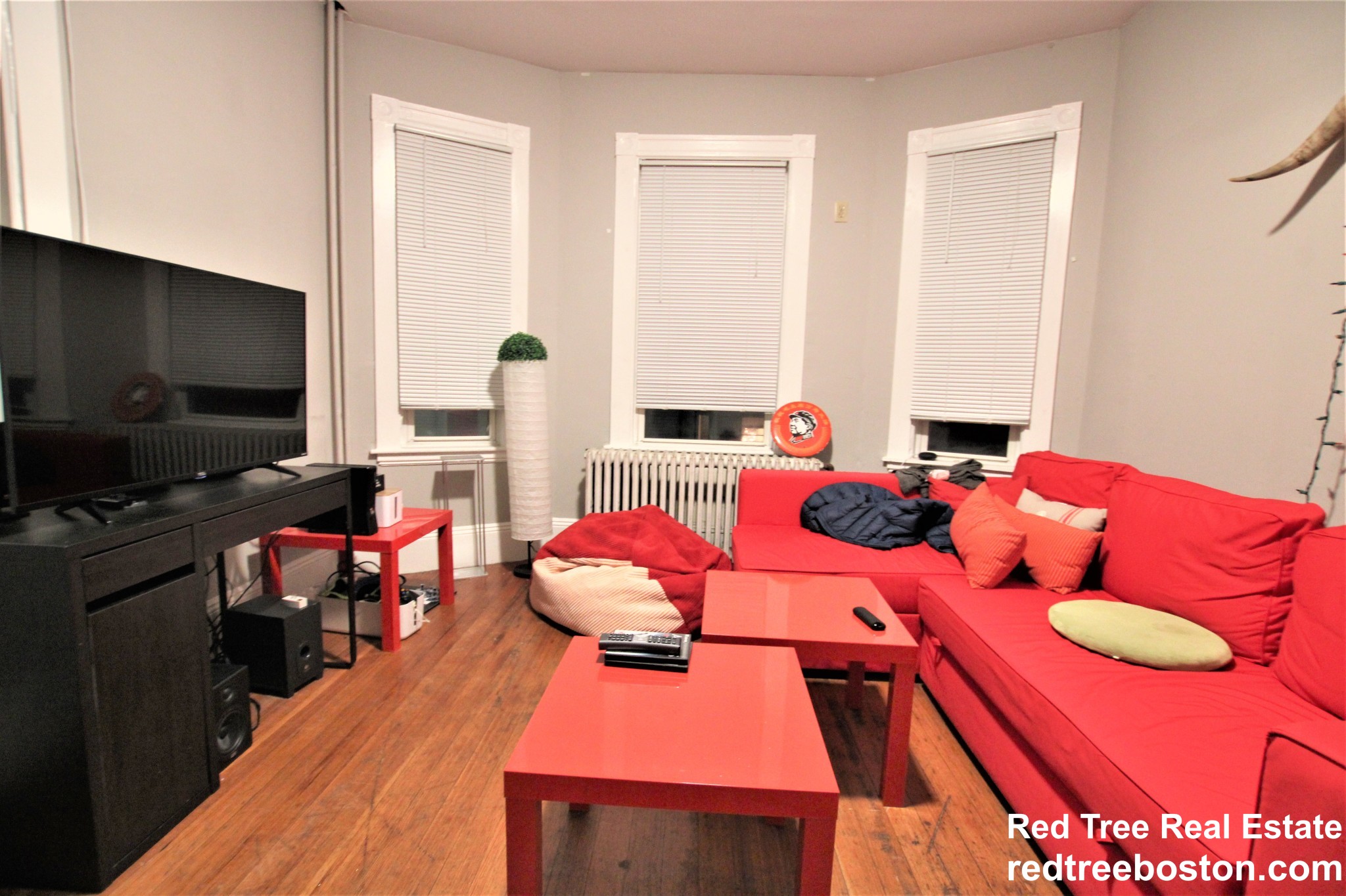 4 bed, 1 bath apartment for rent at 8 Sunset St Unit 2A, Mission Hill — photo 6 of 22