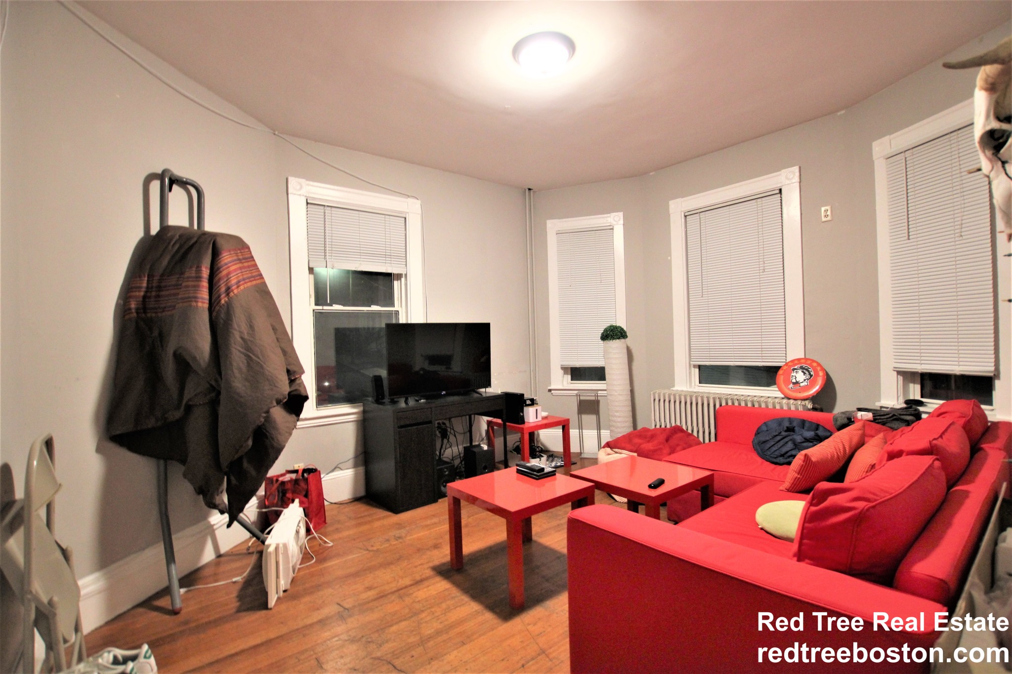 4 bed, 1 bath apartment for rent at 8 Sunset St Unit 2A, Mission Hill — photo 5 of 22