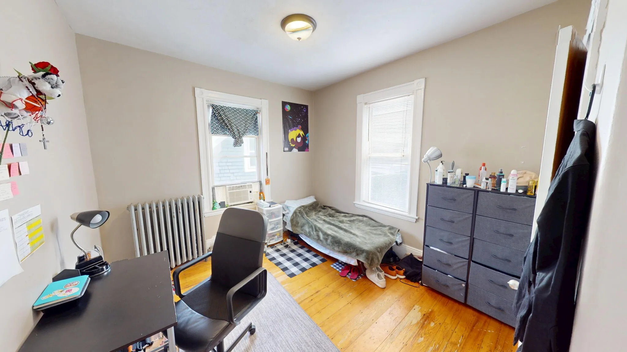 4 bed, 1 bath apartment for rent at 8 Sunset St Unit 3, Mission Hill — photo 13 of 19