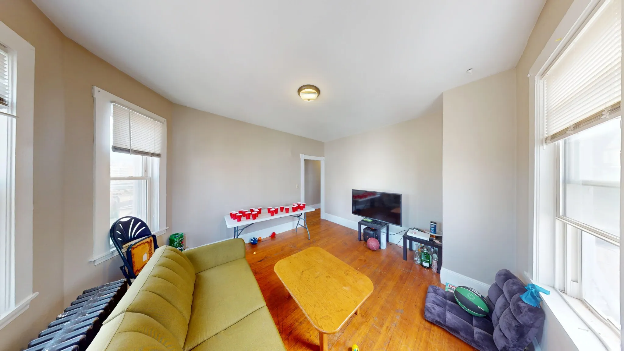 4 bed, 1 bath apartment for rent at 8 Sunset St Unit 3, Mission Hill — photo 6 of 19