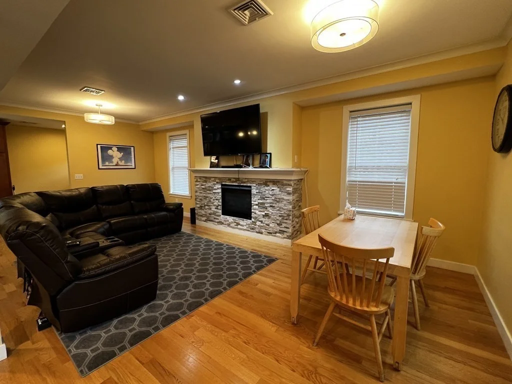 3 bed, 2 bath apartment for rent at 8 Sylvan St Unit A, Danvers — photo 5 of 13