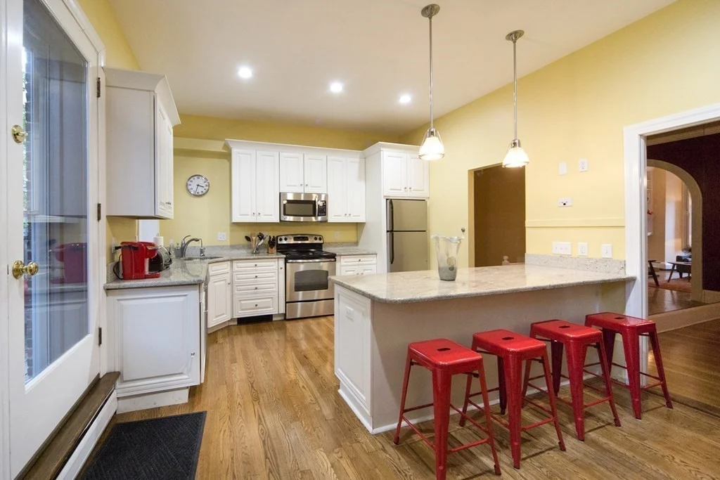 4 bed, 3 bath apartment for rent at 8 Symphony Rd Unit 1, Fenway — photo 5 of 28