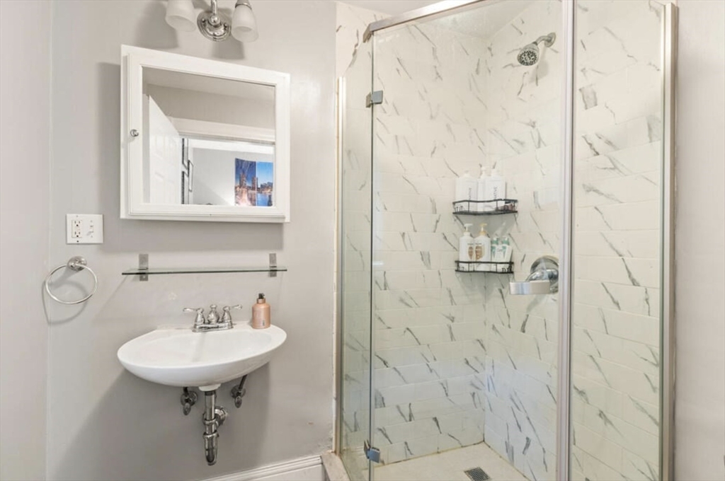 4 bed, 2 bath apartment for rent at 8 Taft St Unit Apt 1, Dorchester — photo 10 of 16