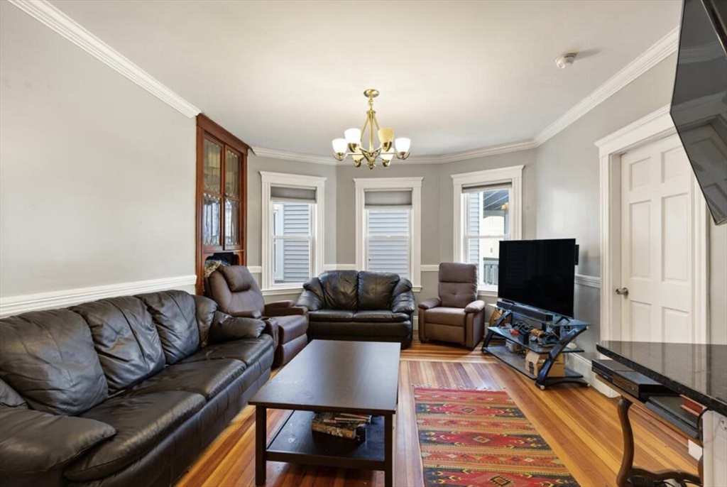 4 bed, 2 bath apartment for rent at 8 Taft St Unit Apt 1, Dorchester — photo 8 of 16