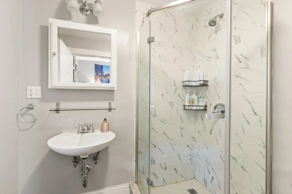 4 bed, 2 bath apartment for rent at 8 Taft St Unit Apt 1A, Dorchester — photo 10 of 16