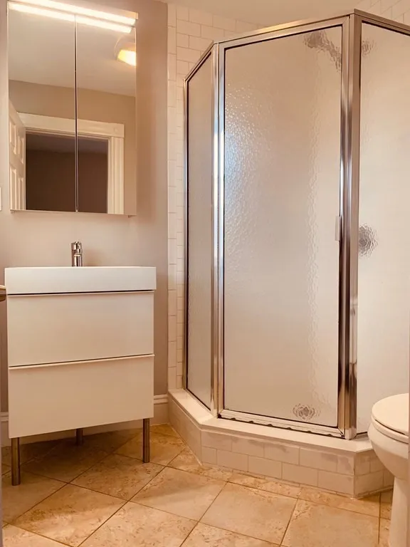 4 bed, 2 bath apartment for rent at 8 Taft Unit 2, Boston — photo 13 of 24
