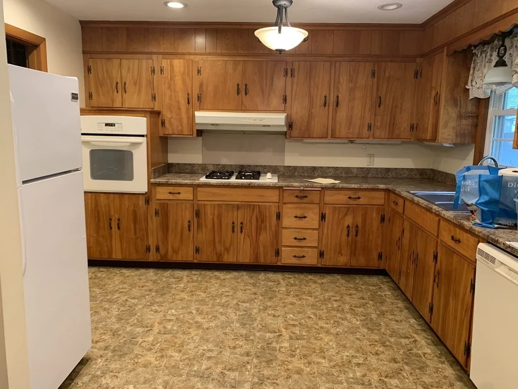 3 bed, 1 bath apartment for rent at 8 Tower Ter, Wareham — photo 9 of 17