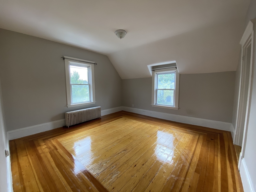 3 bed, 2 bath apartment for rent at 8 Trafford St Unit 0, Quincy — photo 4 of 18