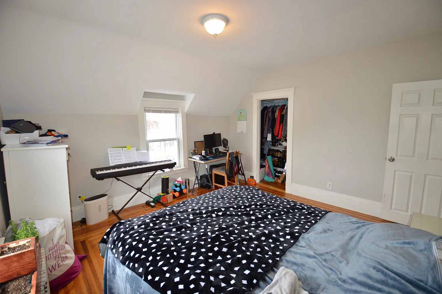 4 bed, 2 bath apartment for rent at 8 Trafford St Unit 2, Quincy — photo 9 of 18