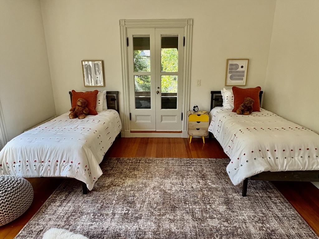 5 bed, 4+ bath apartment for rent at 8 Trail St Unit 8, West Cambridge — photo 14 of 24