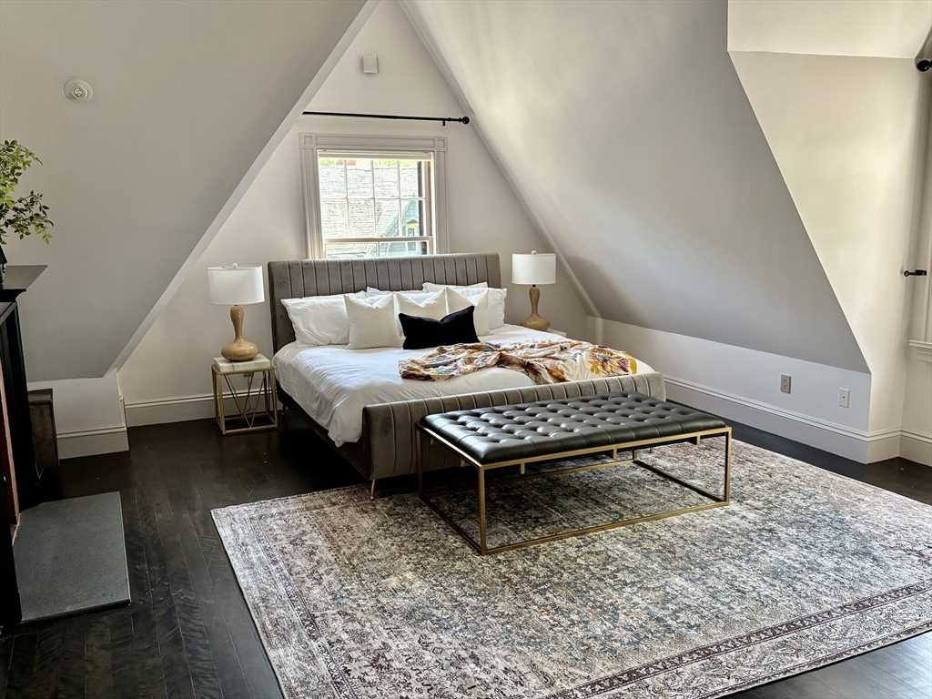 5 bed, 4+ bath apartment for rent at 8 Trail St Unit 8, West Cambridge — photo 18 of 24