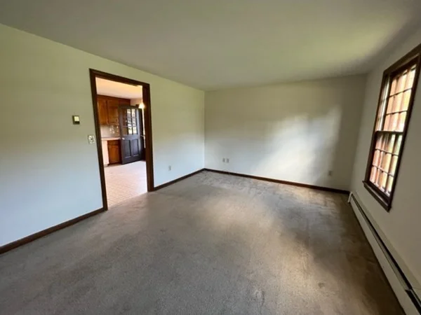 2 bed, 1 bath apartment for rent at 8 Valliria Dr Unit 8, Groton — photo 6 of 12