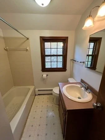 2 bed, 1 bath apartment for rent at 8 Valliria Dr Unit 8, Groton — photo 9 of 12