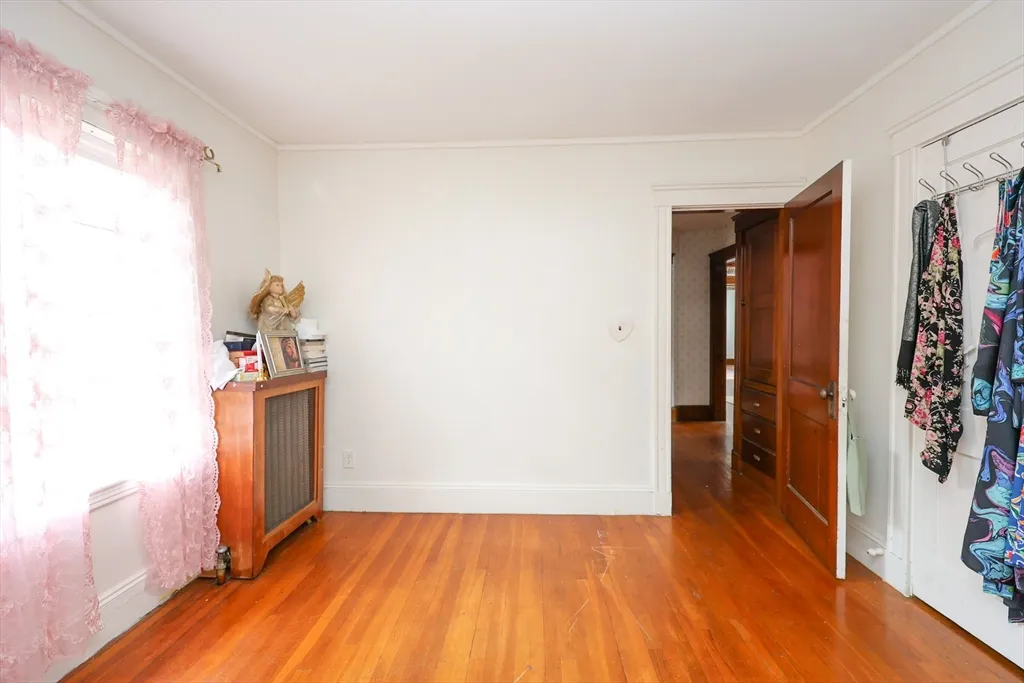 4 bed, 1 bath apartment for rent at 8 Verndale Rd Unit 2, Milton — photo 16 of 20
