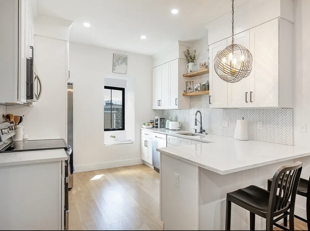 2 bed, 2 bath apartment for rent at 8 Viking Unit 1, South Boston — photo 3 of 6