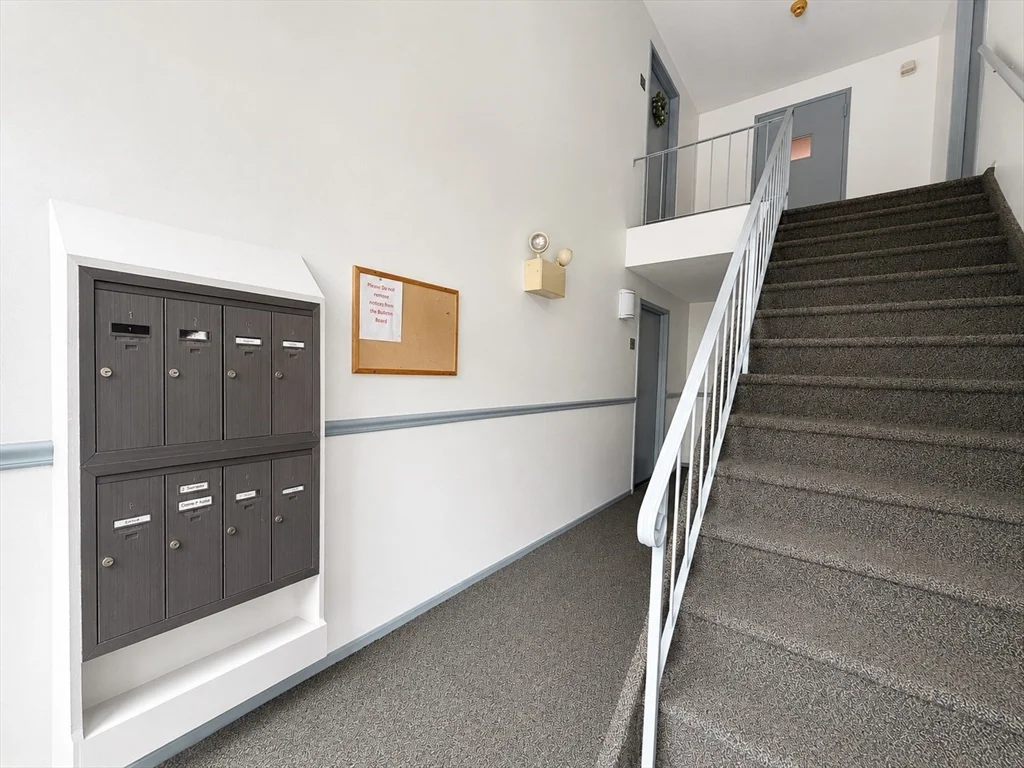 2 bed, 2 bath apartment for rent at 8 Village Rock Ln Unit 3, Natick — photo 12 of 17