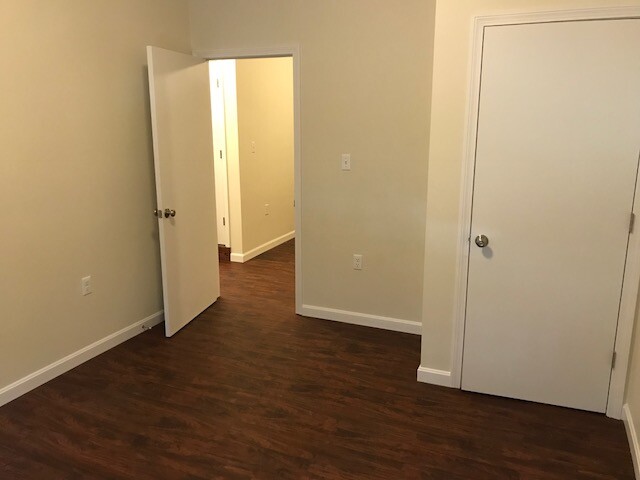 2 split bed, 1 bath apartment for rent at 8 Vinal St Unit 1, Brighton — photo 7 of 14