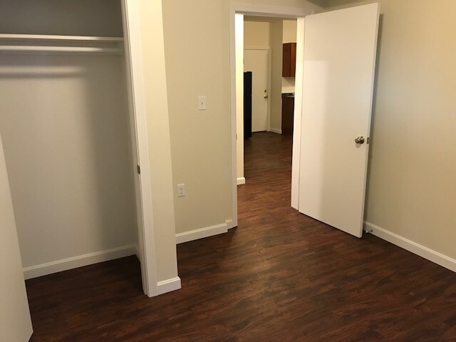 2 split bed, 1 bath apartment for rent at 8 Vinal St Unit 1, Brighton — photo 9 of 14
