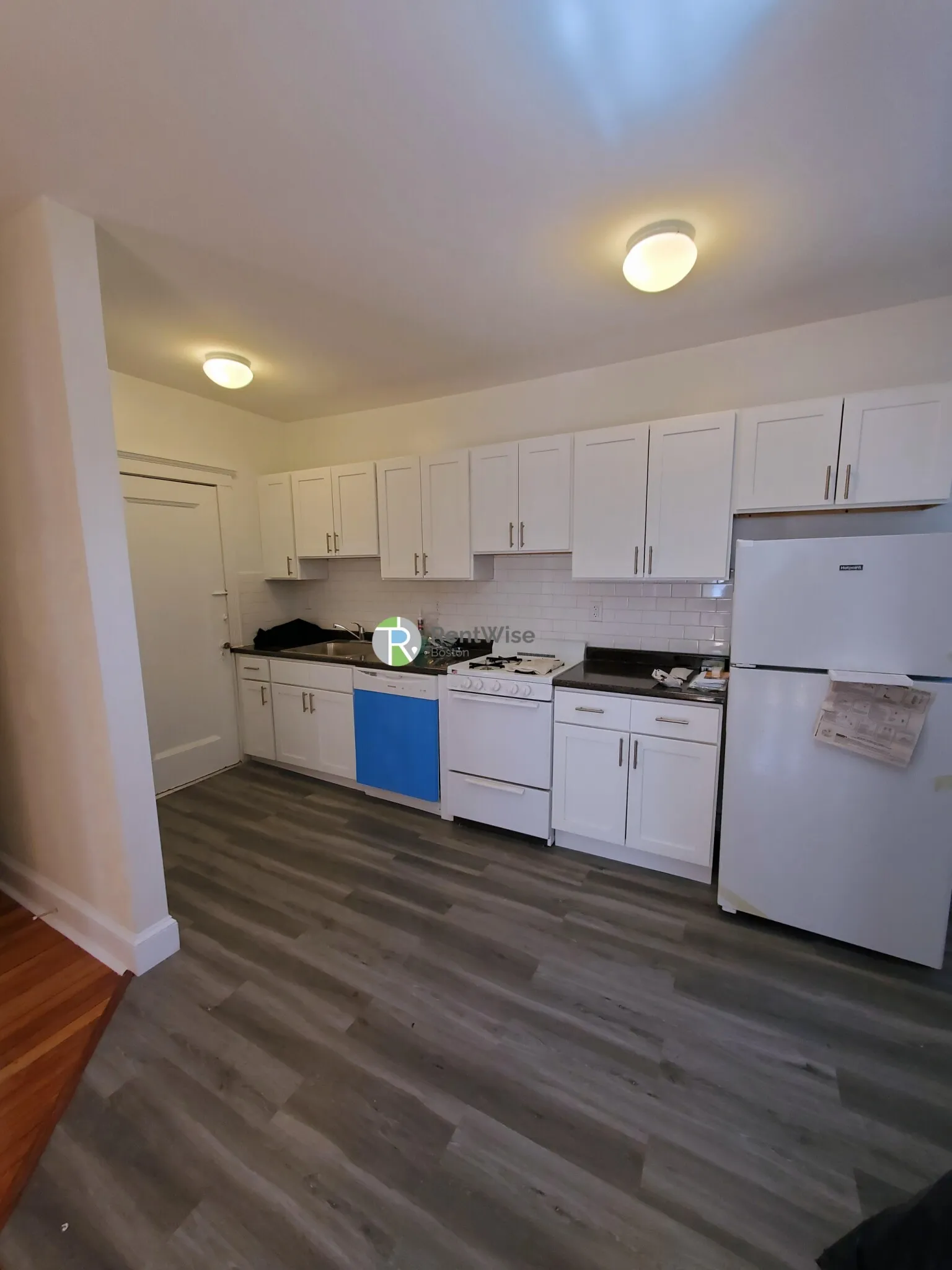 2 bed, 1 bath apartment for rent at 8 Vinal St Unit 4, Brighton — photo 4 of 15