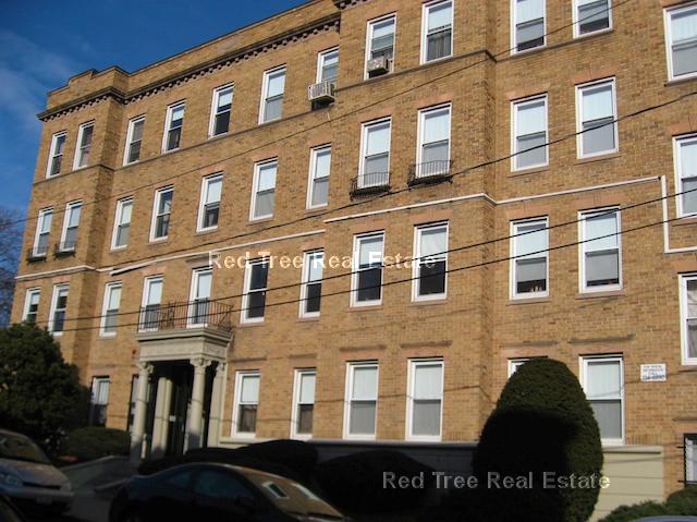 2 bed, 1 bath apartment for rent at 8 Vinal St Unit 5, Brighton — photo 1 of 2