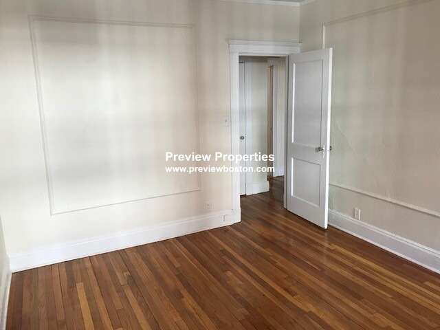 1 bed, 1 bath apartment for rent at 8 Vinal St Unit 6P, Brighton — photo 12 of 20