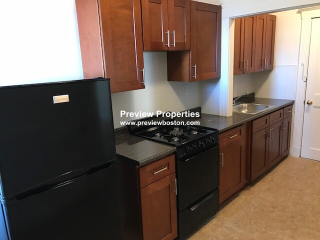 1 bed, 1 bath apartment for rent at 8 Vinal St Unit 6P, Brighton — photo 6 of 20