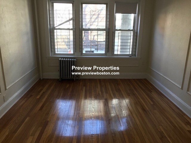 1 bed, 1 bath apartment for rent at 8 Vinal St Unit 6P, Brighton — photo 9 of 20