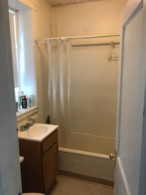 2 bed, 1 bath apartment for rent at 8 Vinal St Unit 8, Brighton — photo 8 of 11