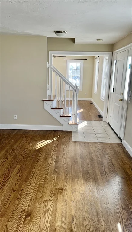 4 bed, 3 bath apartment for rent at 8 Vista Cir, Rutland — photo 5 of 32