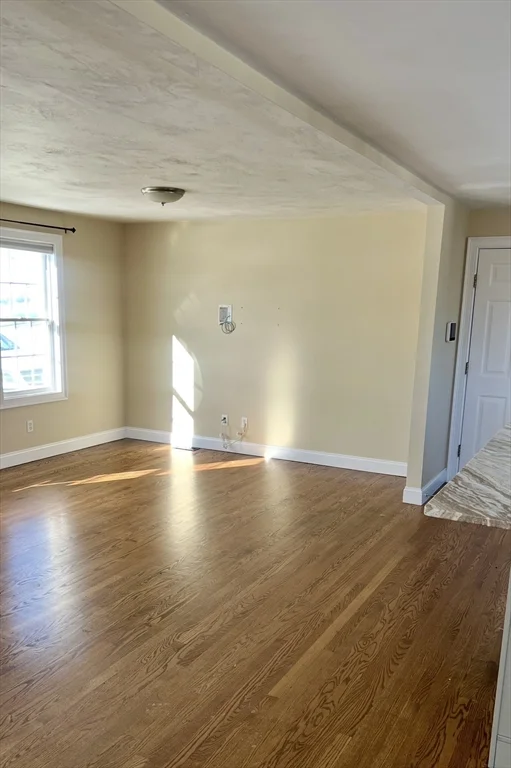 4 bed, 3 bath apartment for rent at 8 Vista Cir, Rutland — photo 9 of 32