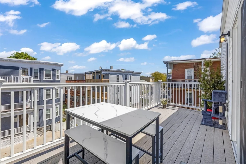 5 bed, 2 bath apartment for rent at 8 W Bellflower St Unit 3, Dorchester — photo 9 of 15