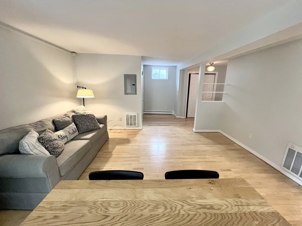 Studio bed, 1 bath apartment for rent at 8 Wall St Unit 1, Charlestown — photo 9 of 15