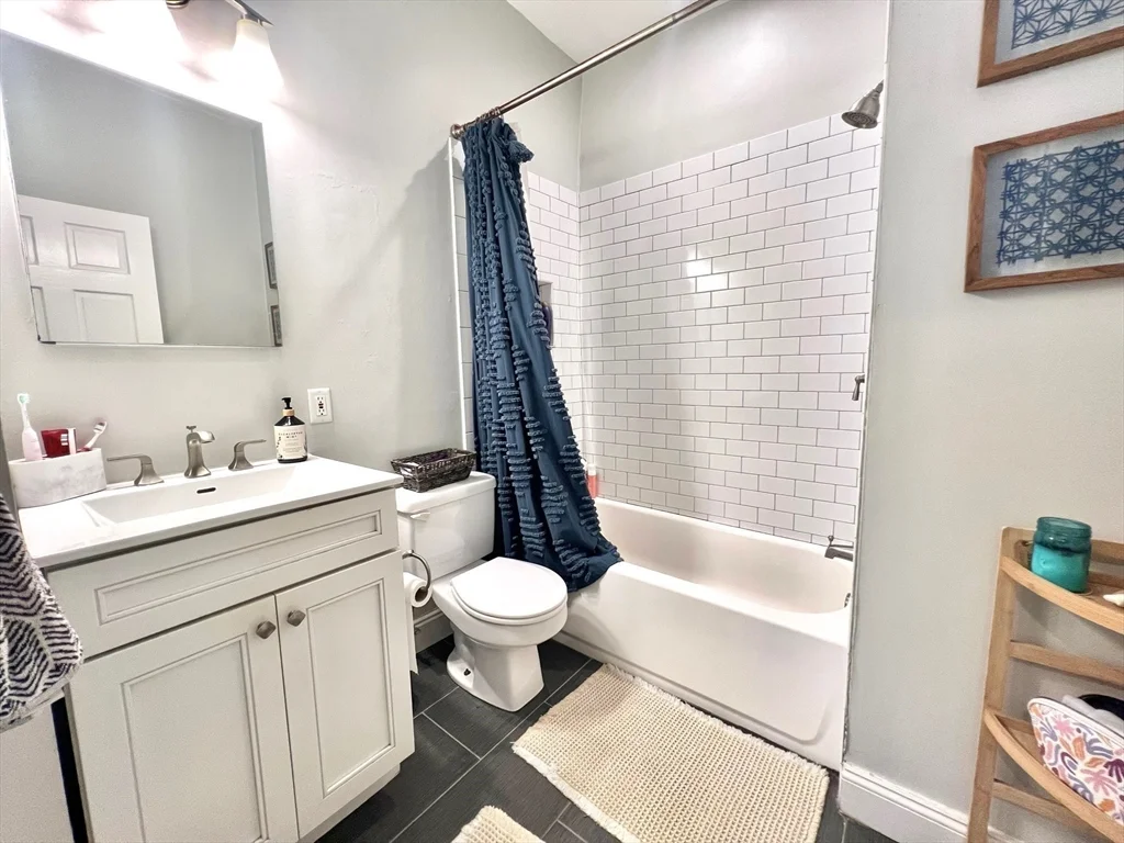 2 bed, 1 bath apartment for rent at 8 Wall St Unit 2, Charlestown — photo 13 of 18