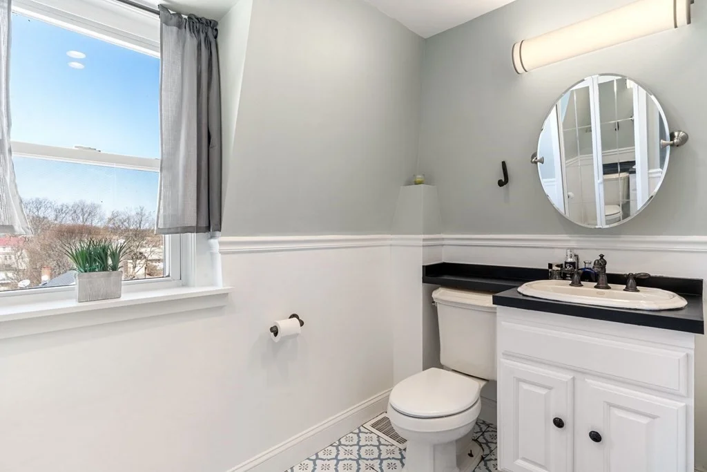 2 bed, 1 bath apartment for rent at 8 Washburn St, East Weymouth — photo 10 of 21