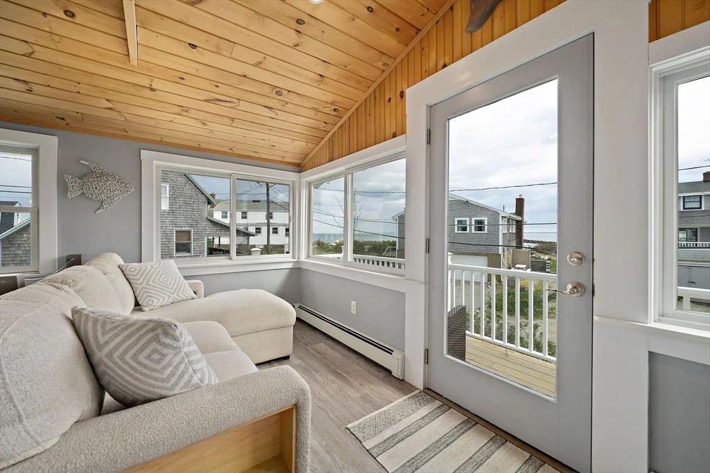 3 bed, 2 bath apartment for rent at 8 Water St, Marshfield — photo 10 of 30