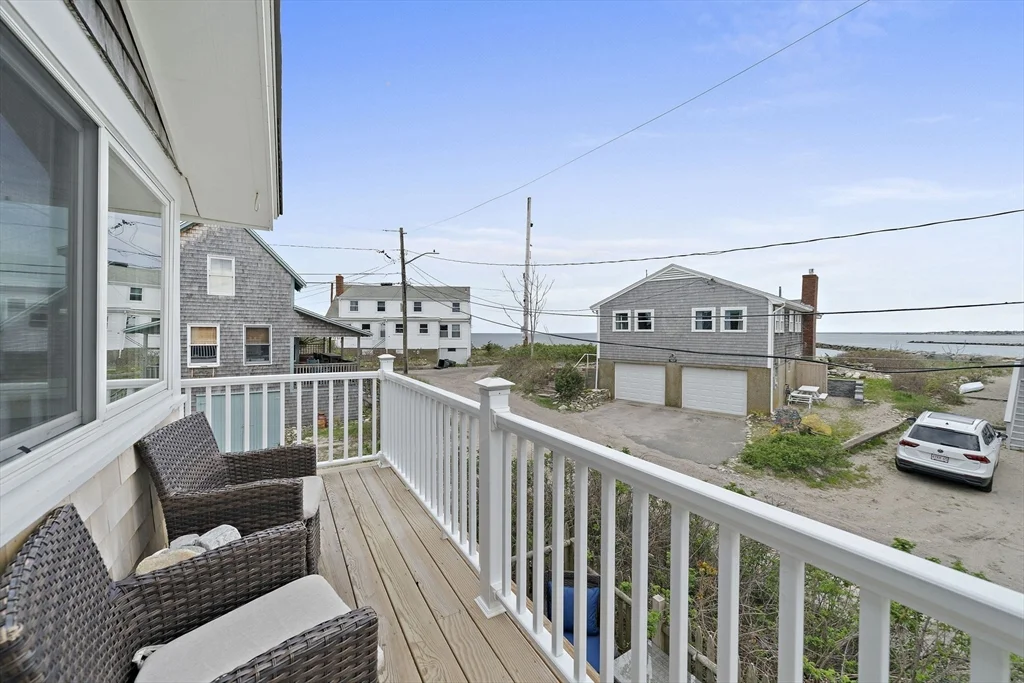 3 bed, 2 bath apartment for rent at 8 Water St, Marshfield — photo 2 of 30