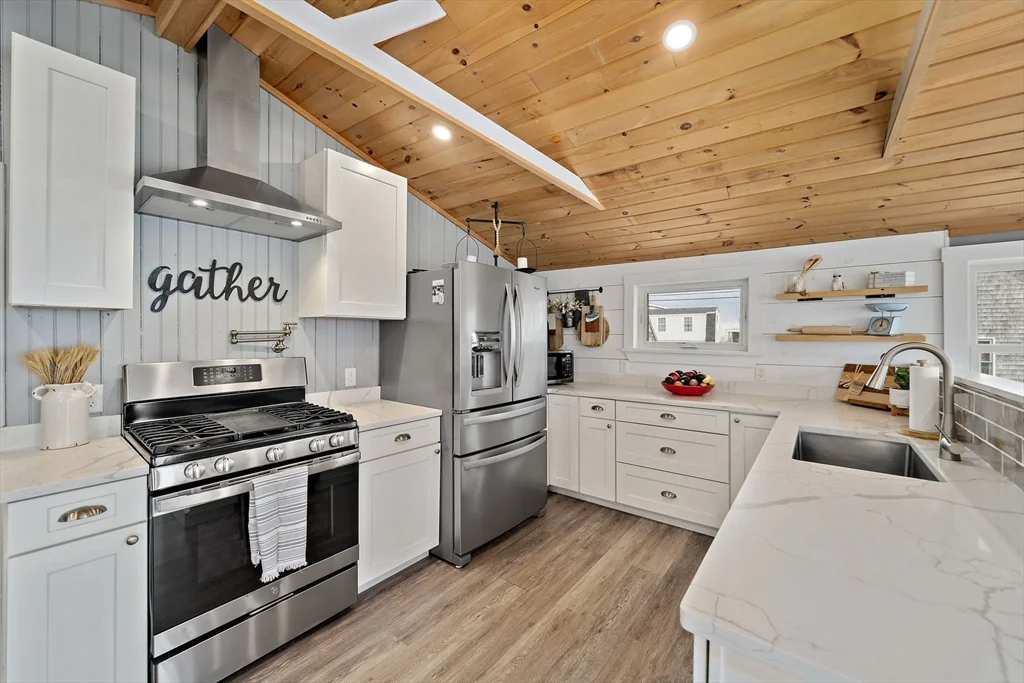 3 bed, 2 bath apartment for rent at 8 Water St, Marshfield — photo 13 of 30
