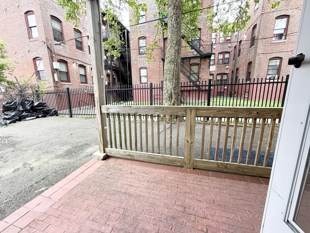 3 bed, 1 bath apartment for rent at 8 Wave Ave Unit 1, Dorchester — photo 10 of 10