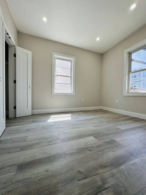 3 bed, 1 bath apartment for rent at 8 Wave Ave Unit 2, Dorchester — photo 3 of 4