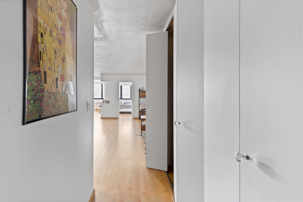 Studio bed, 1 bath apartment for rent at 8 Whittier Pl Unit 14G, West End — photo 9 of 10