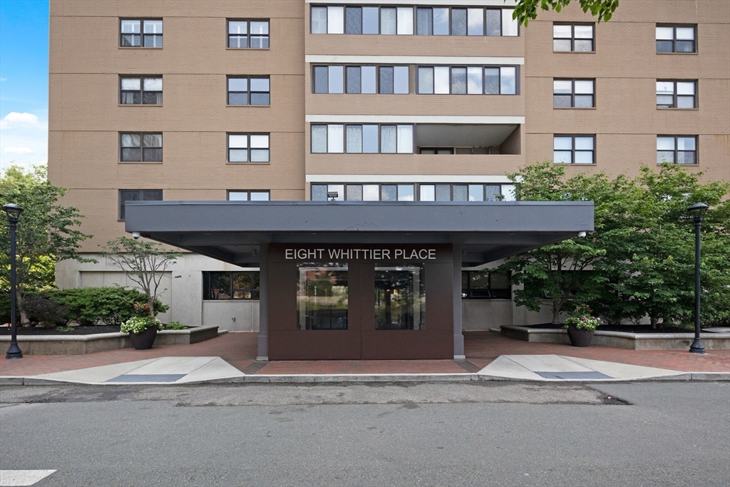2 bed, 2 bath apartment for rent at 8 Whittier Pl Unit 15K, West End — photo 1 of 25