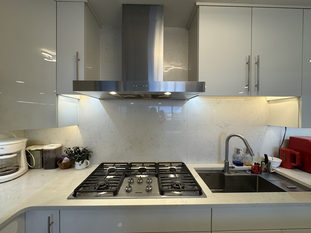 2 bed, 2 bath apartment for rent at 8 Whittier Pl Unit 15K, West End — photo 9 of 25