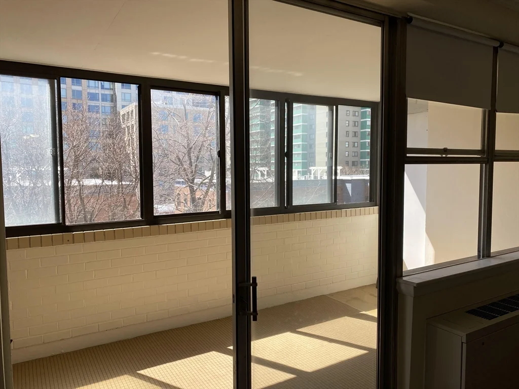 1 bed, 1 bath apartment for rent at 8 Whittier Pl Unit 5F, West End — photo 4 of 10