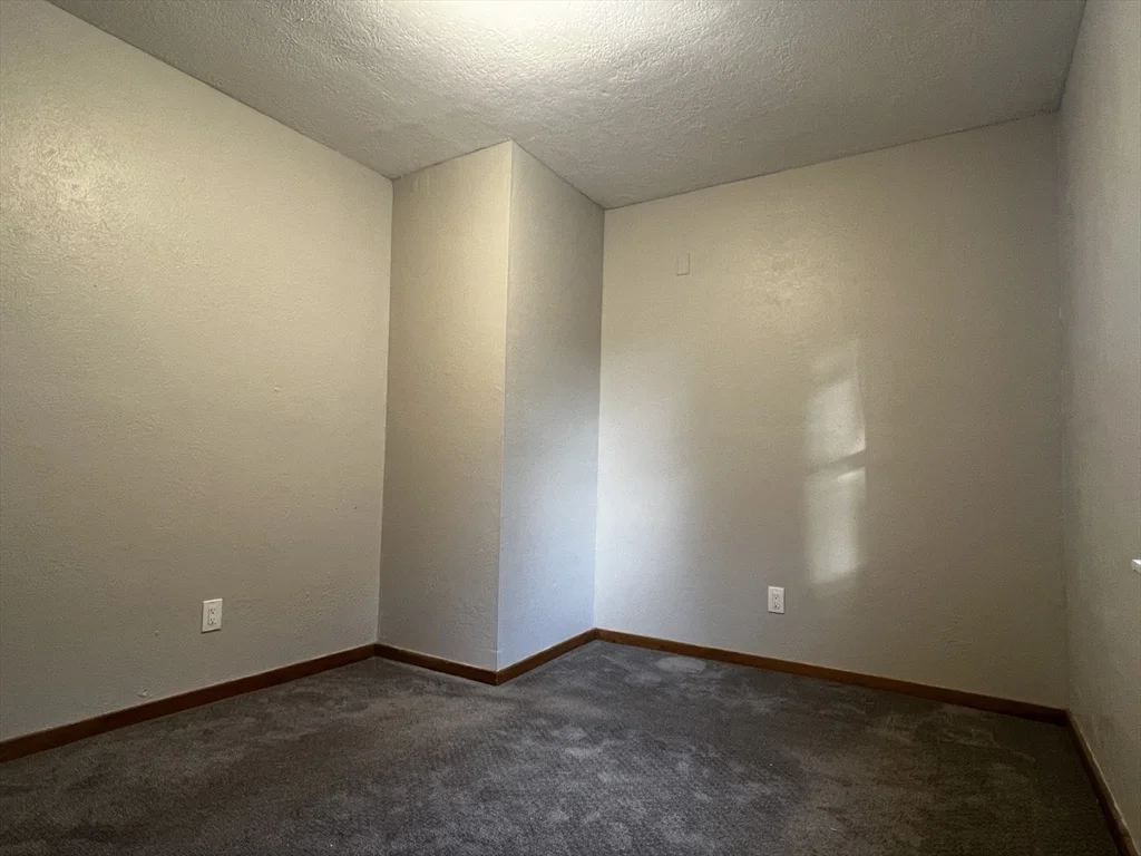 1 bed, 1 bath apartment for rent at 8 Windsor Ave Unit 1, Lynn — photo 7 of 12