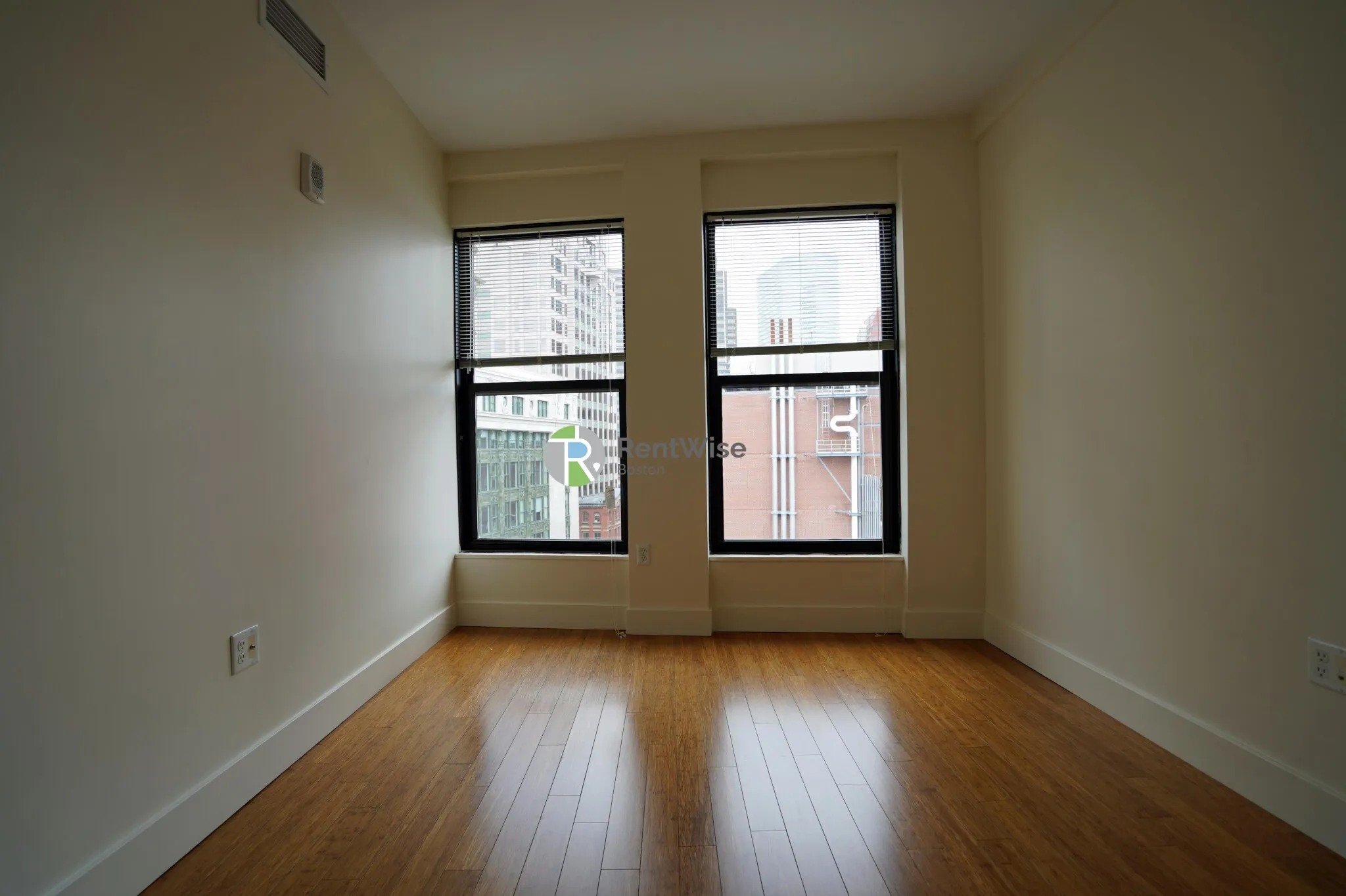 2 bed, 1 bath apartment for rent at 8 Winter St Unit 1005, Boston Downtown — photo 8 of 26